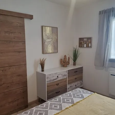 Apartment Boise En Cevennes - O Jardin D'a Cote